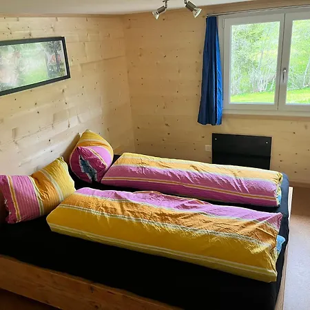 Hof Surri Apartment *