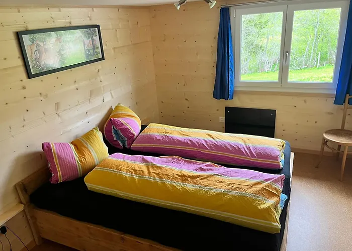 Hof Surri Апартаменты *