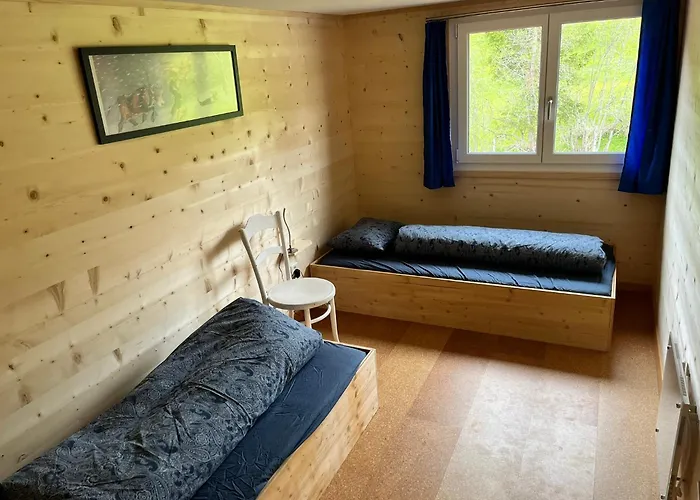 Hof Surri Апартаменты